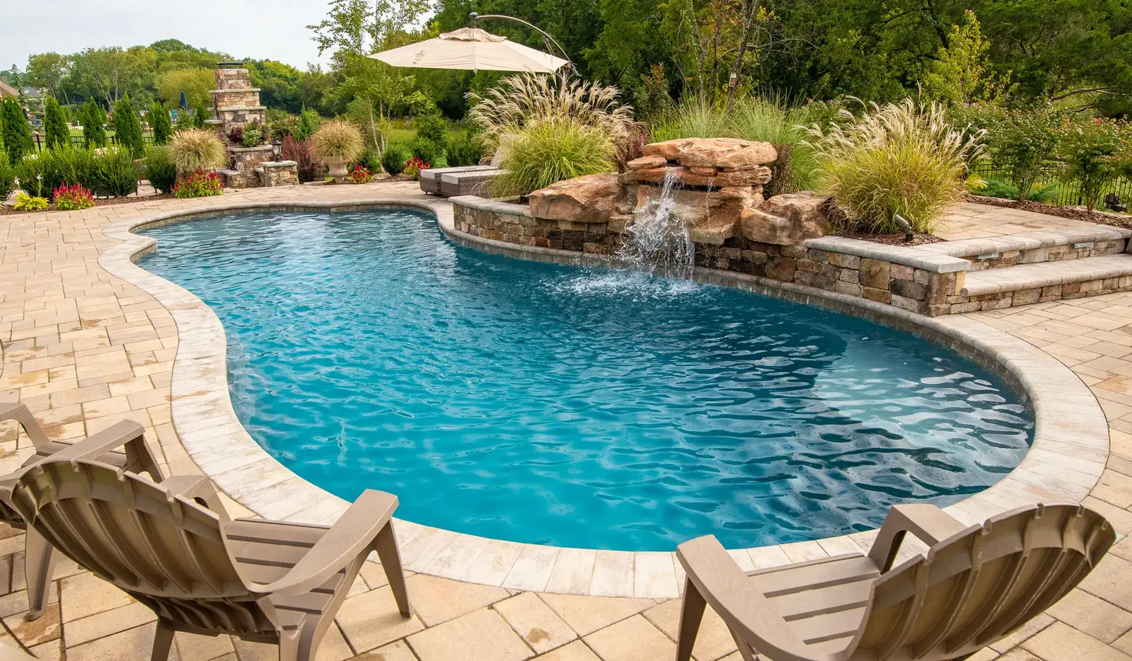 The Latest Trends in Pool Landscaping